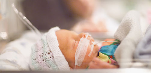 Ваш малыш первые месяц-два (в зависимости от того, насколько рано он родился) проведет в больнице. В этот период очень многое будет зависеть от врачей.