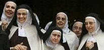 Католическим монахиням выпишут гормональные контрацептивы