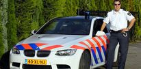 Голландские полицейские провели забавный флешмоб. Они разослали 30 тысячам жителей страны скретч-карты с запахом марихуаны. 