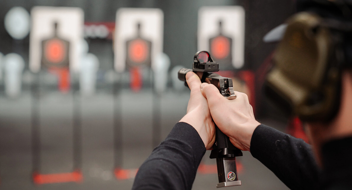 Боевой тир: разряди эмоции!