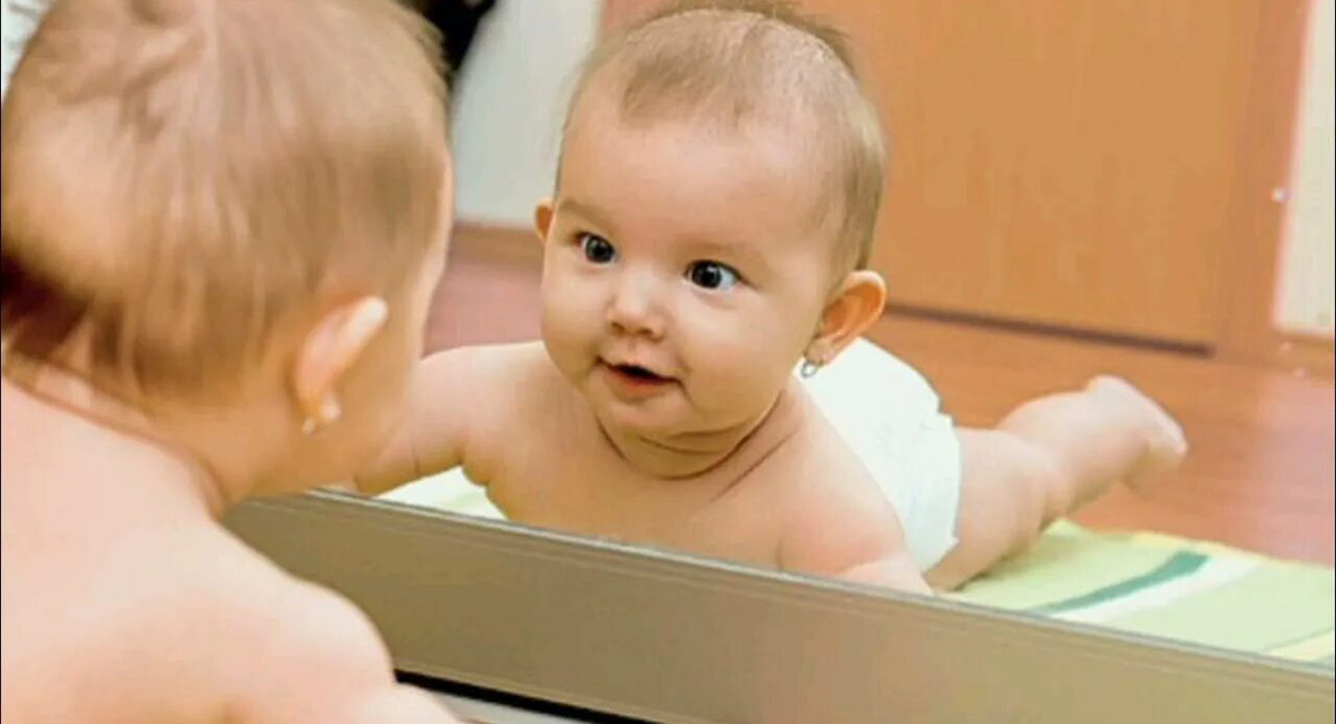 зеркало и ребенок, нос