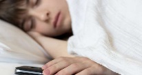 Привычки, мешающие сну, формируются в детстве