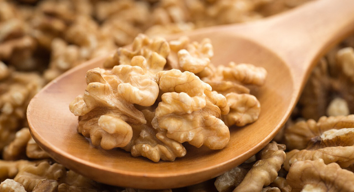 Грецкий орех: польза и вред