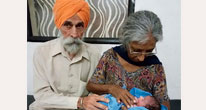 70-летняя индианка впервые стала матерью